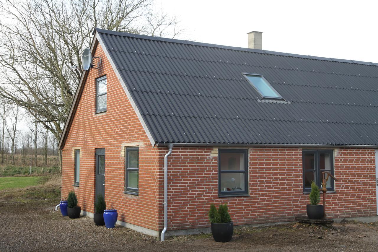 Hukaergaard Bed & Breakfast Ostbirk Exteriör bild