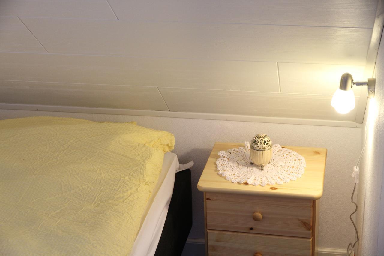 Hukaergaard Bed & Breakfast Ostbirk Exteriör bild